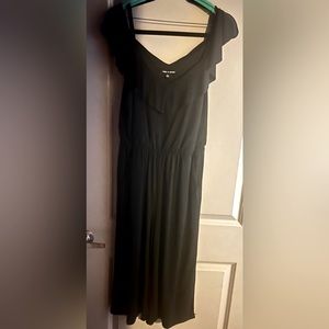 Women’s one piece romper with off the shoulder straps. Very fun and cute.